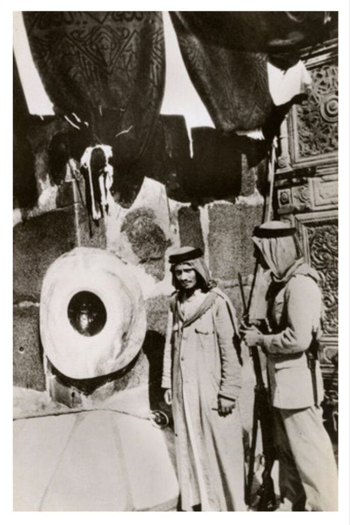 Ilustasi Antri mencium Haja aswad